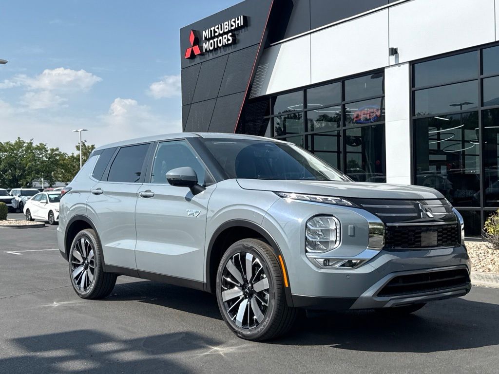 2026 Mitsubishi Outlander SE