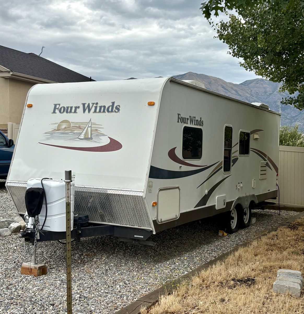 2009 Four Winds RV
