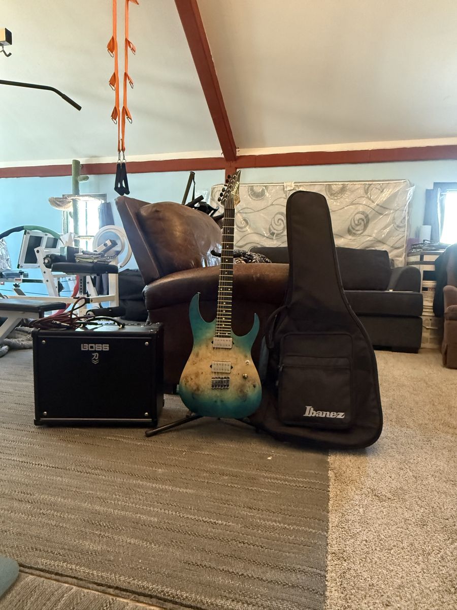 Premium Ibanez with amp