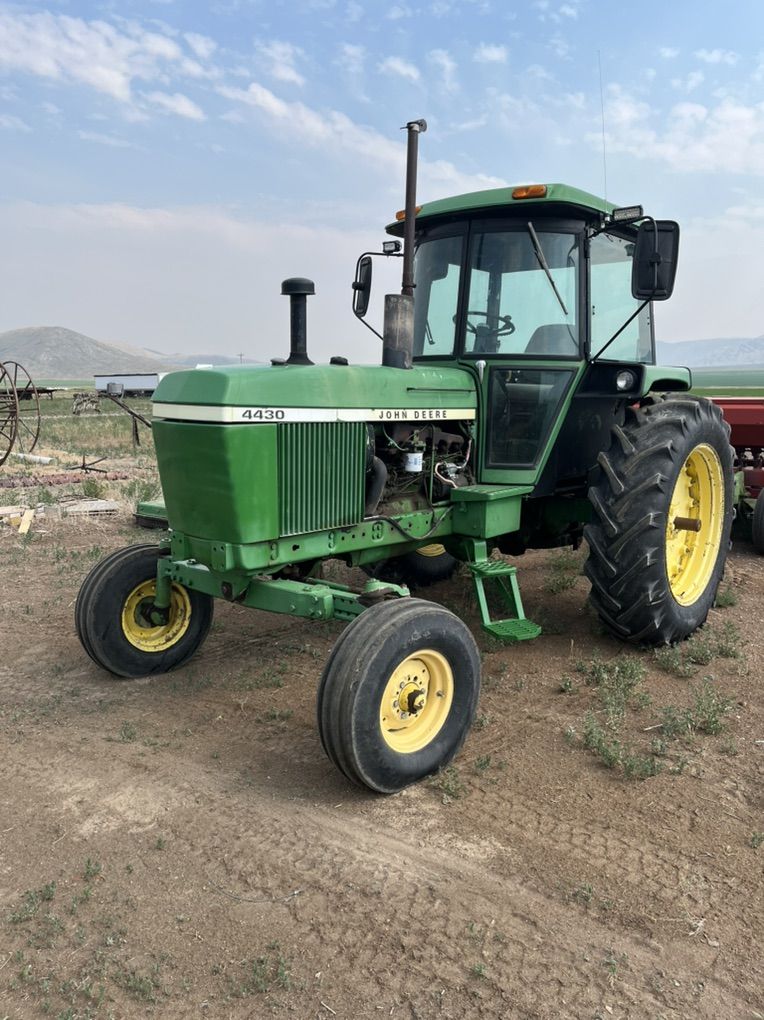 John Deere 4030 Tractor