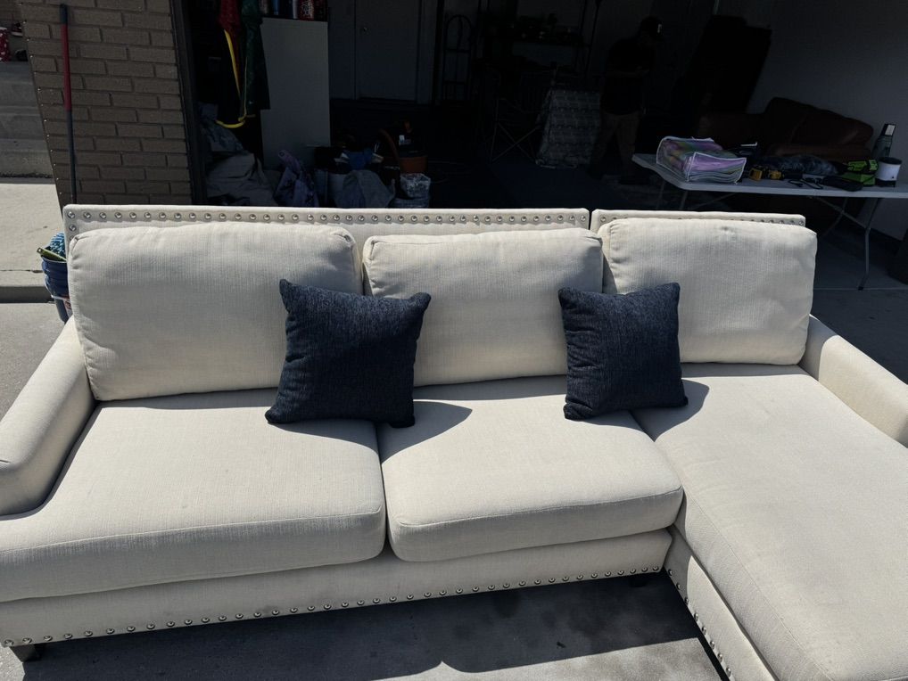 L sectional Sofa