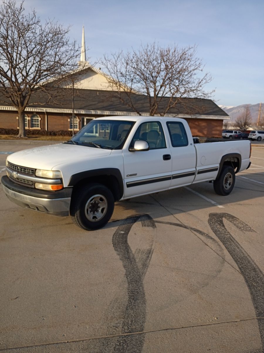 2000 Chevrolet Silverado 2500 LT
