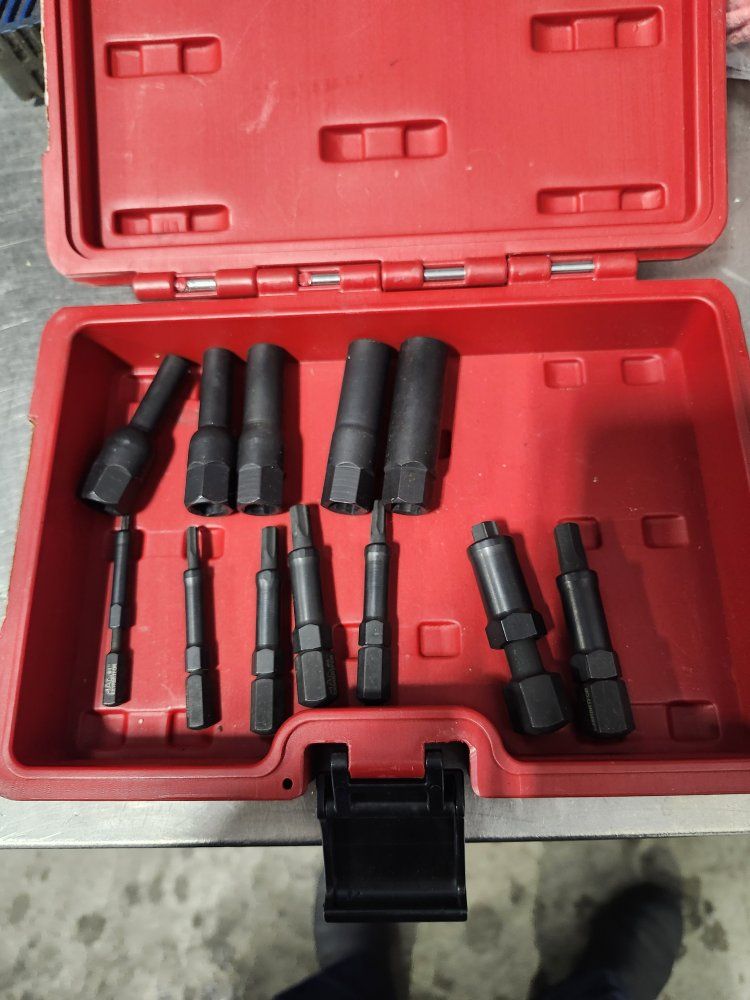 auto tech complete bolt/stud extractor kit