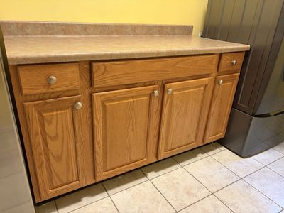 Oak Finish Cabinet with Laminate Countertop - Excellent Condition, 4 Doors, 2 Drawers