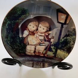 ️ M.I. Hummel "Stormy Weather" 1991 Collector Plate