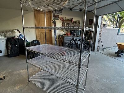 Wire shelving