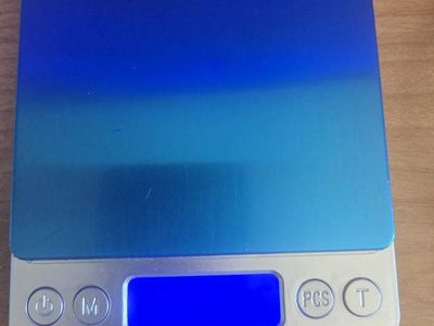 Professional Digital Table Top Scale - 3000g/0.1g Capacity, Stainless Steel Platform