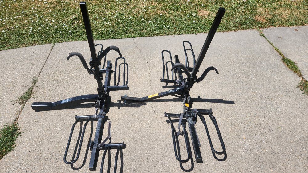 Hitch Mount Bike Rack - Carries 4 Bikes