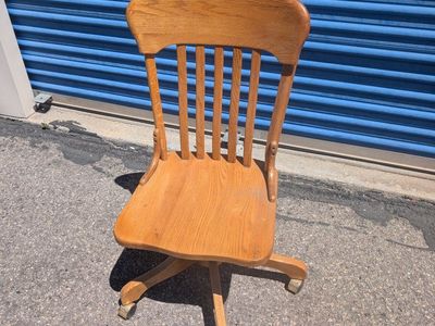 Vintage Solid Wood Oak Office Chair with Casters - Swivel Desk Chair