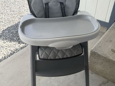 Graco EveryStep 7-in-1 High Chair, Grey with Quilted Cushion, Adjustable Height, Infant to Toddler
