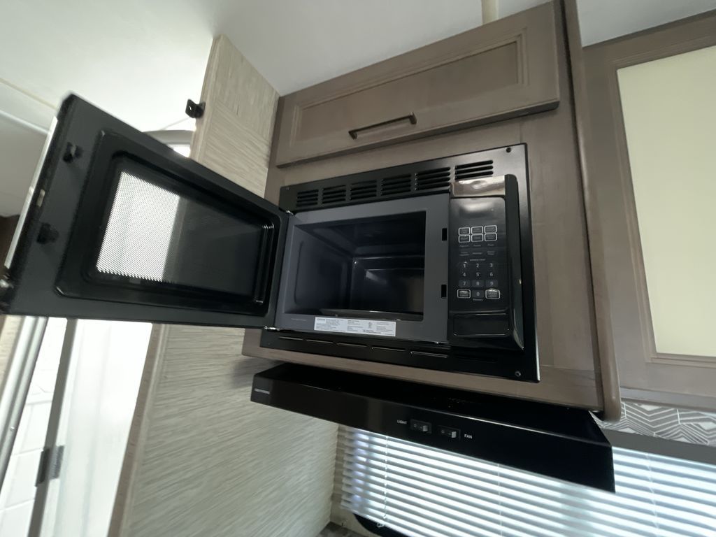 Main image 31