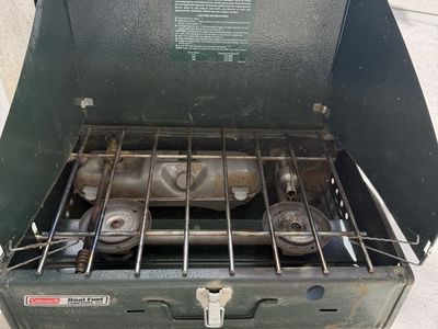 Coleman Dual Fuel Camp Stove 424 Two Burner Portable Camping Stove