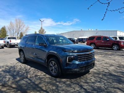 2025 Chevrolet Traverse LT