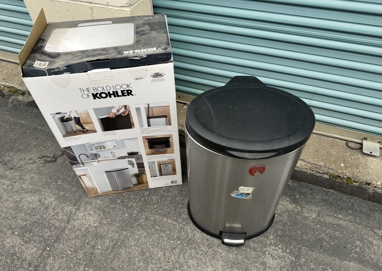 Waste basket