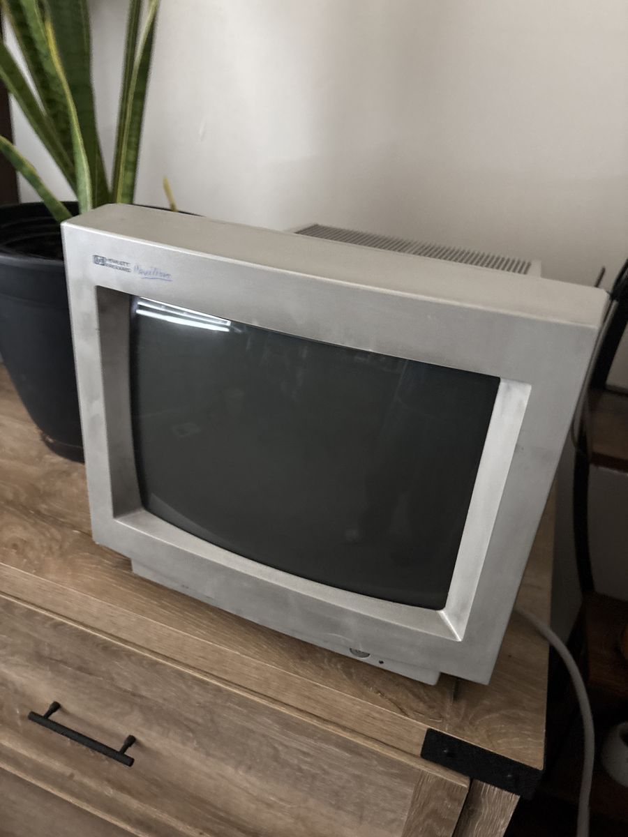 CRT MONITOR