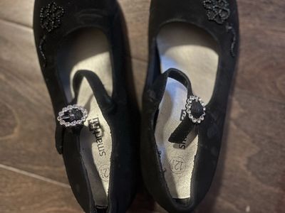 Girls black dress shoes size 12