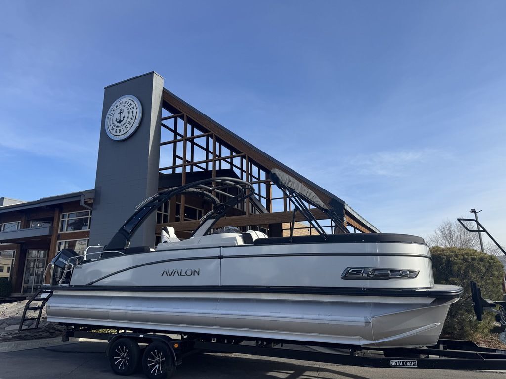 2026 Avalon Catalina Quad Lounger Shift 27 FT