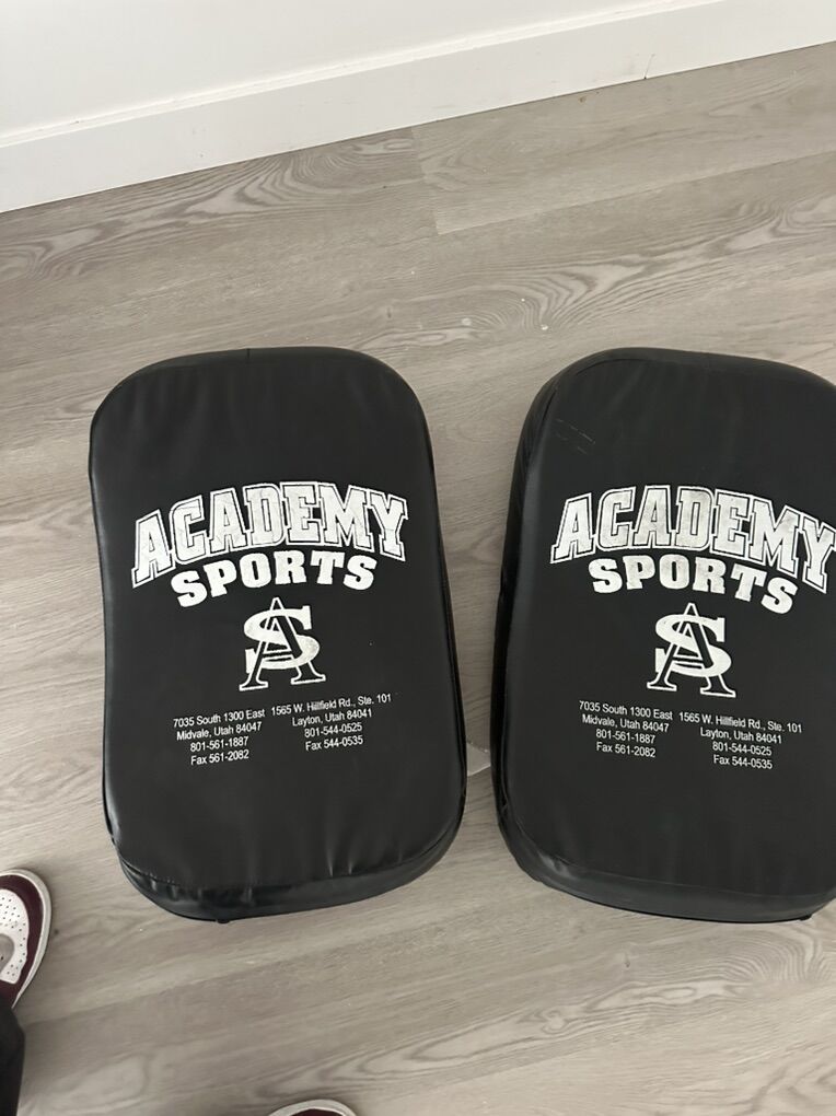 Muay Thai Square Pads