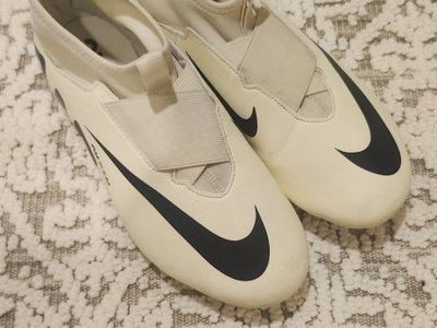 Nike Zoom Mercurial Football Cleats - Beige/Black, Lightly Used Size 6