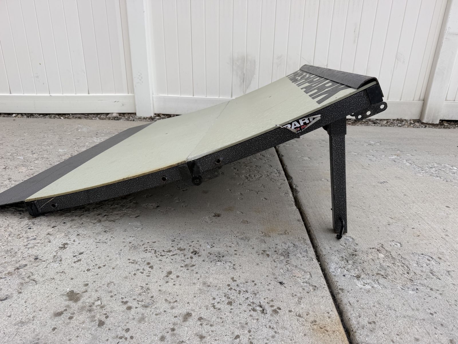 Freshpark Portable Skate Ramp