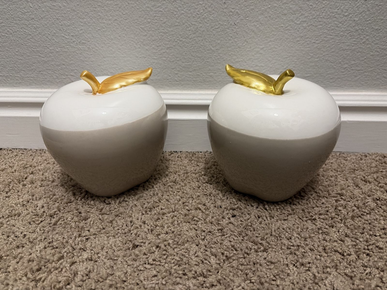 Decorative Ceramic Apple Sculpture Set - White & grey with Gold Leaf Accents, 2-Piece