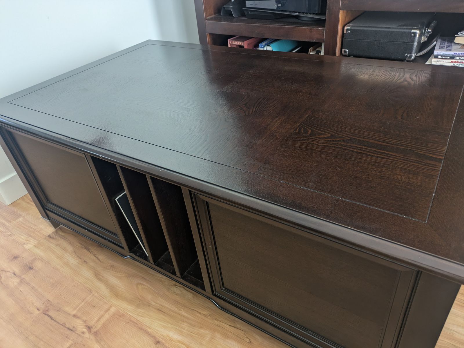 Lift-Top Coffee Table