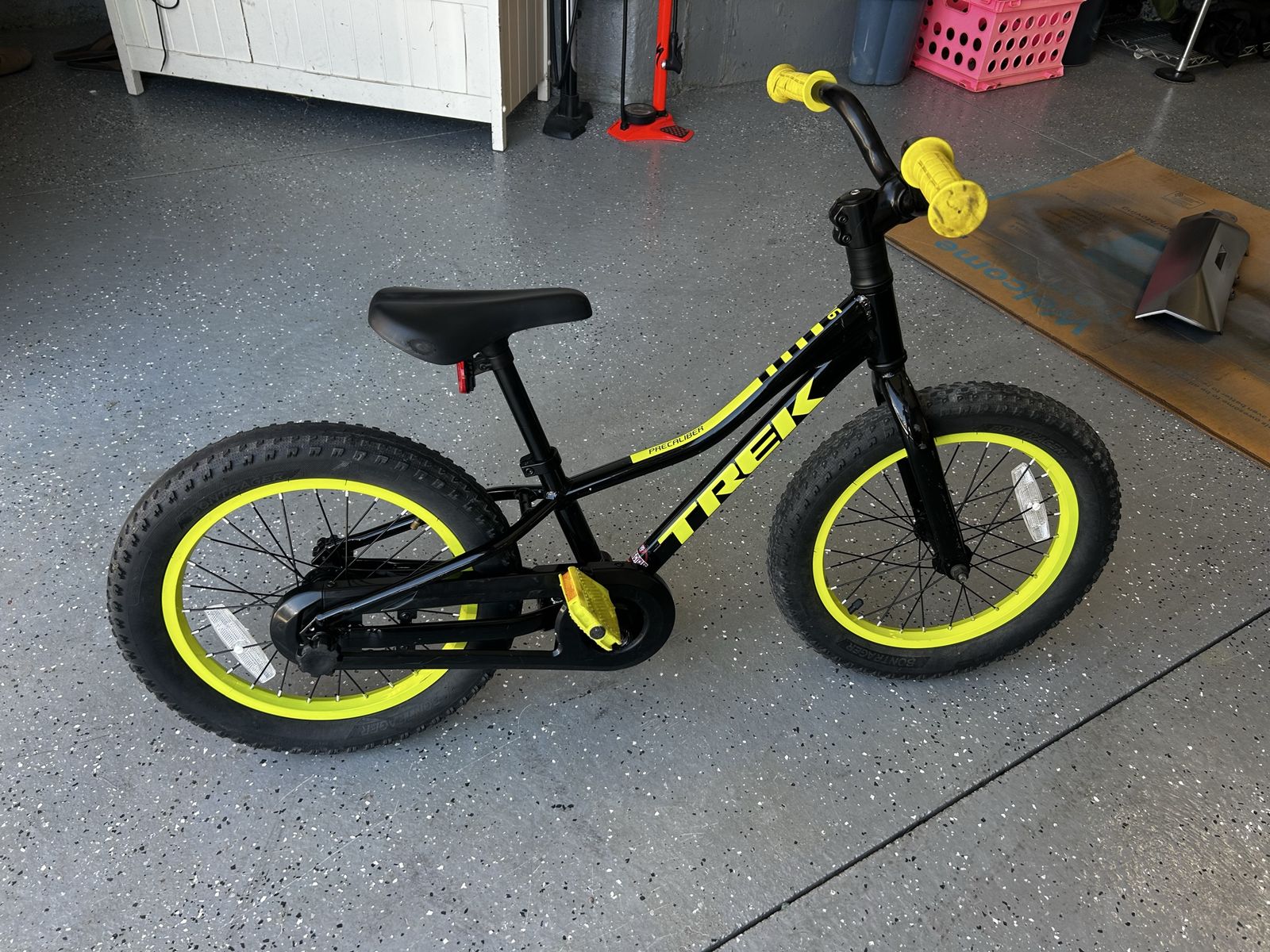 Trek Precaliber 16 kid bike