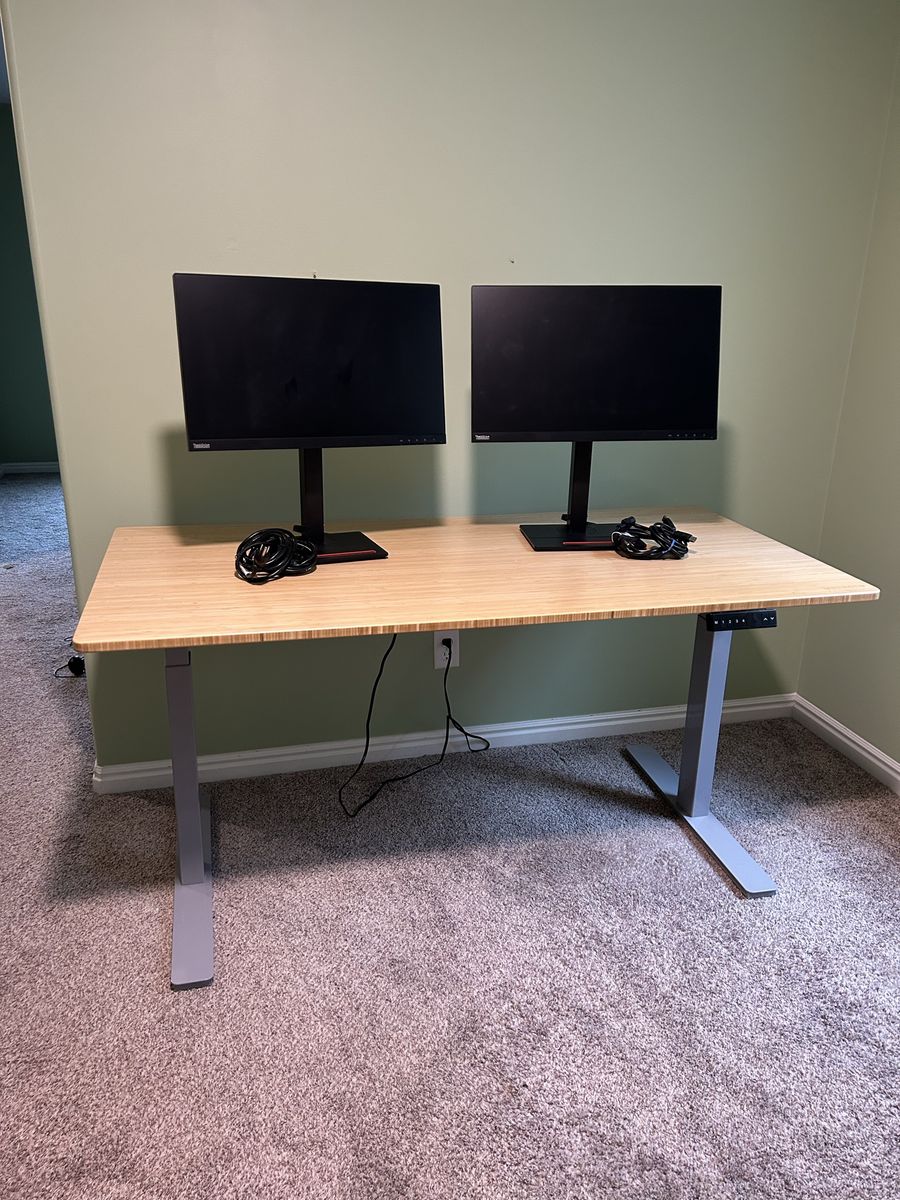 Matching Think Vision Screens 21"