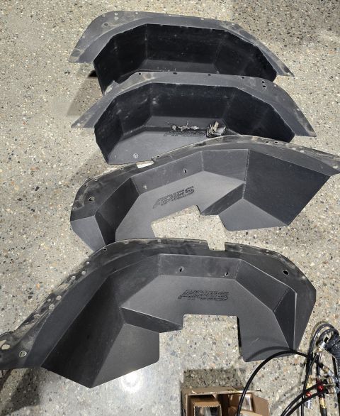 Front and Rear Wheel Well Liners