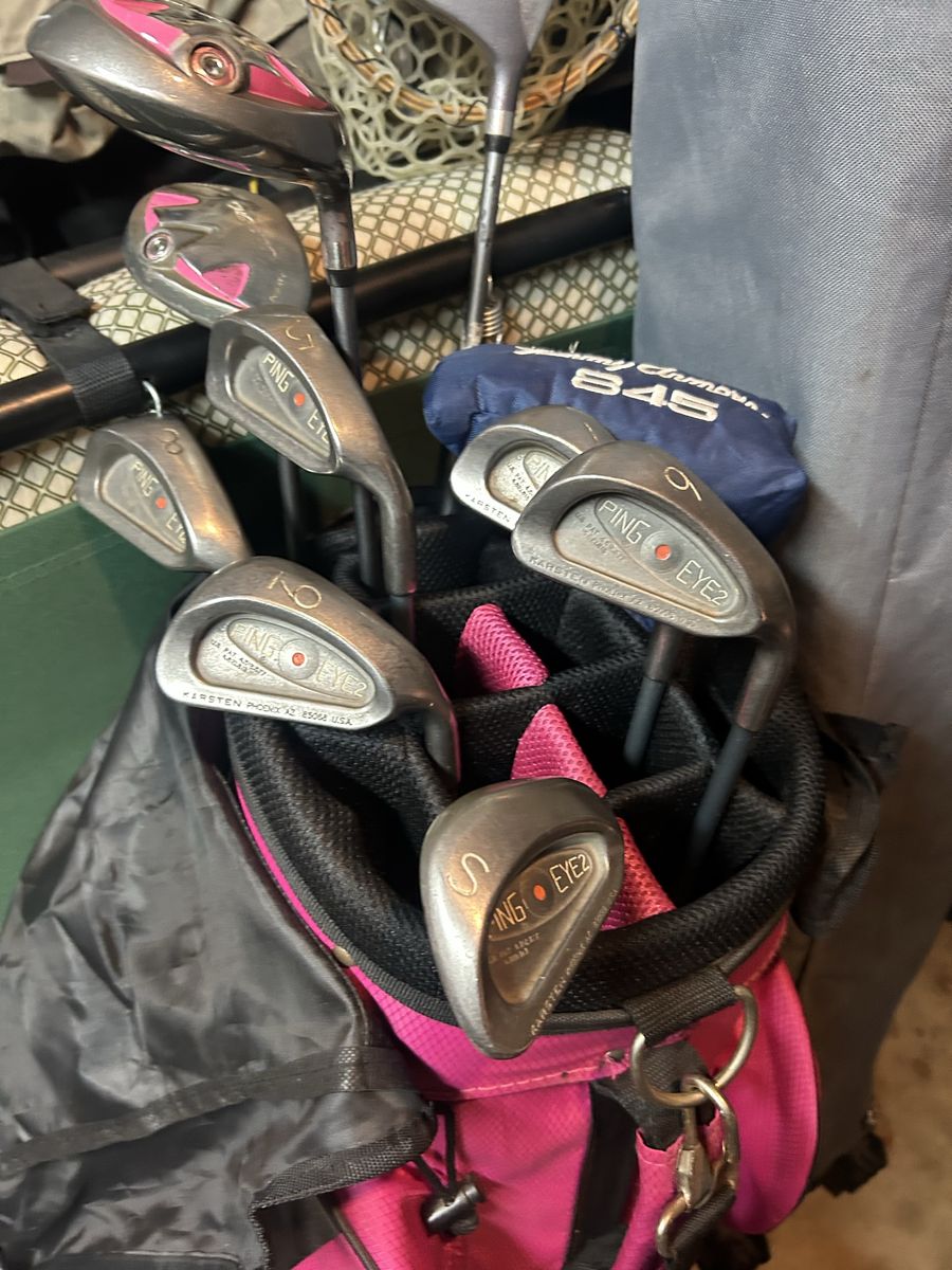 PING EYE2 Iron Set & Tommy Armour 845 Putter with Pink Golf Bag - Used Women's Right-Handed Clubs