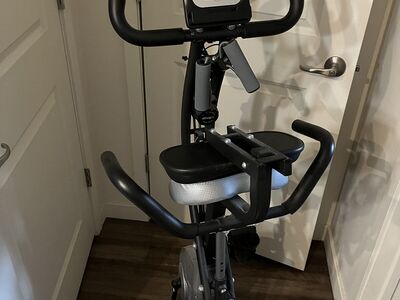 Stationary indoor bike