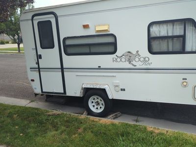 Rockwood Roo 100 Pop-Up Travel Trailer - Lightweight & Compact Camper