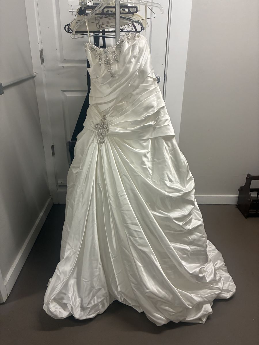 Maggie Sottero wedding dress