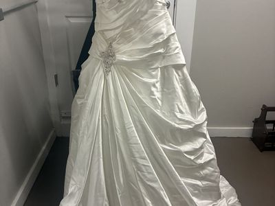 Maggie Sottero wedding dress
