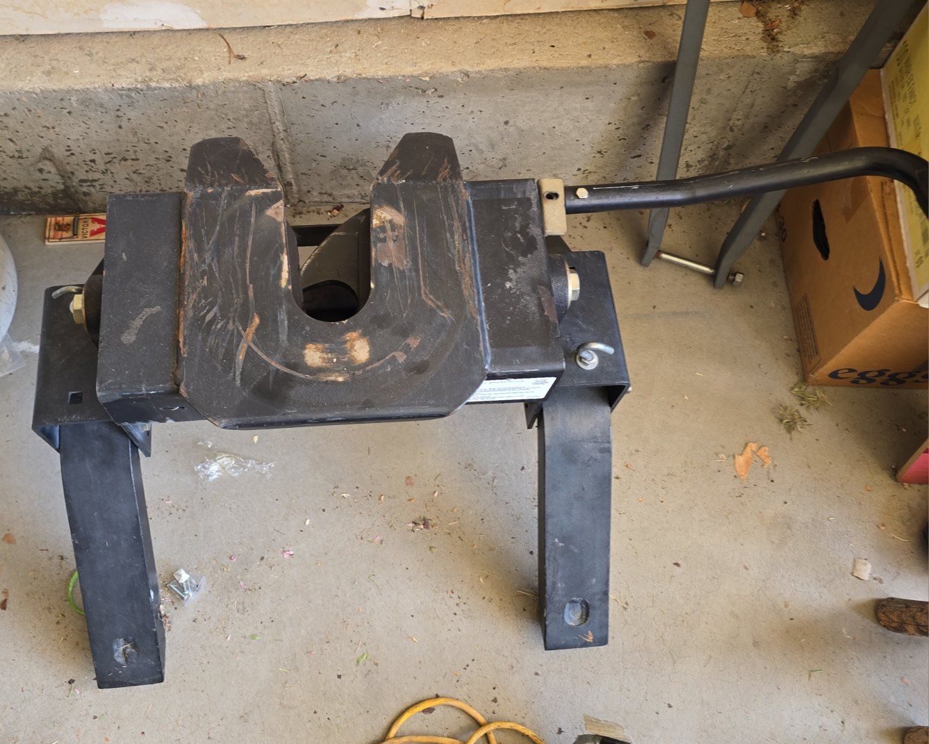 Husky 16k 5th Wheel Hitch