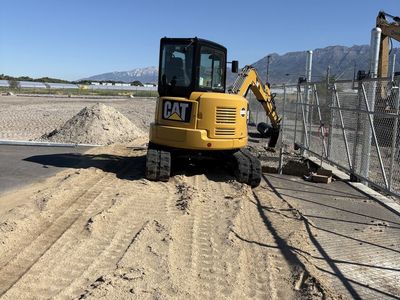 305 E2 Mini Excavator