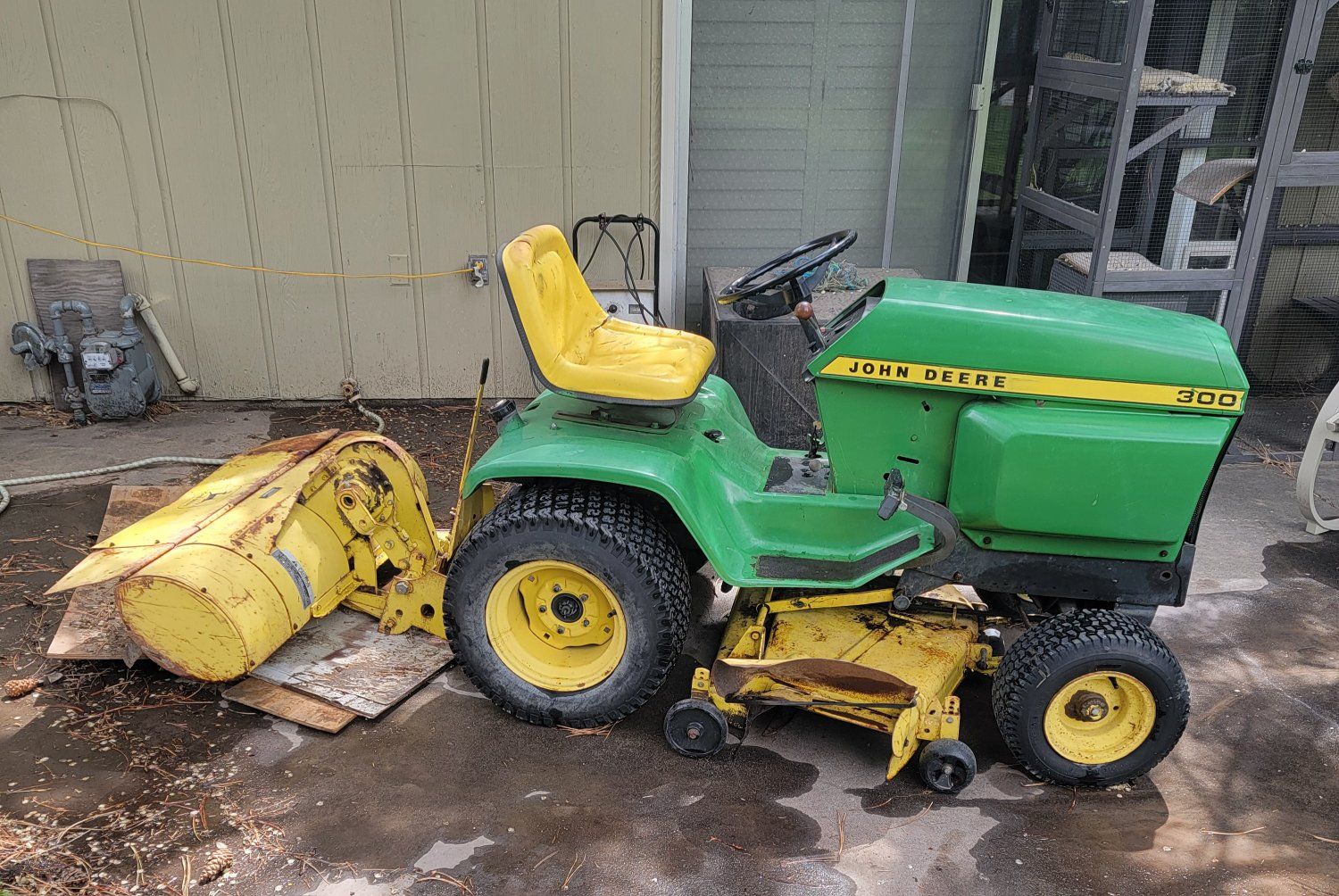 John Deere 300 garden tractor with rototiller
