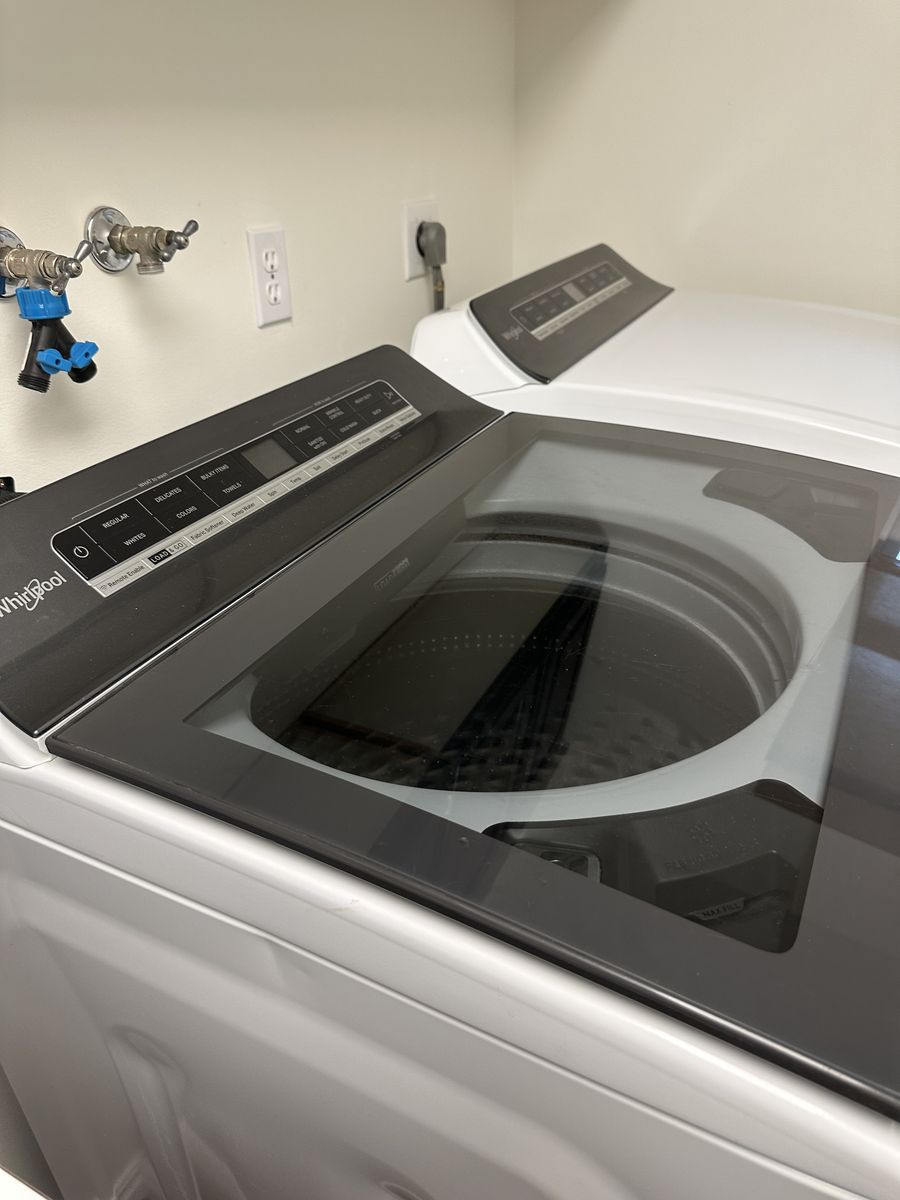 Extra Large Capacity Whirlpool Washer Electric *Read Listing*