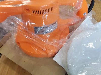 Chicago 10 inch random orbital polisher / waxer NEW