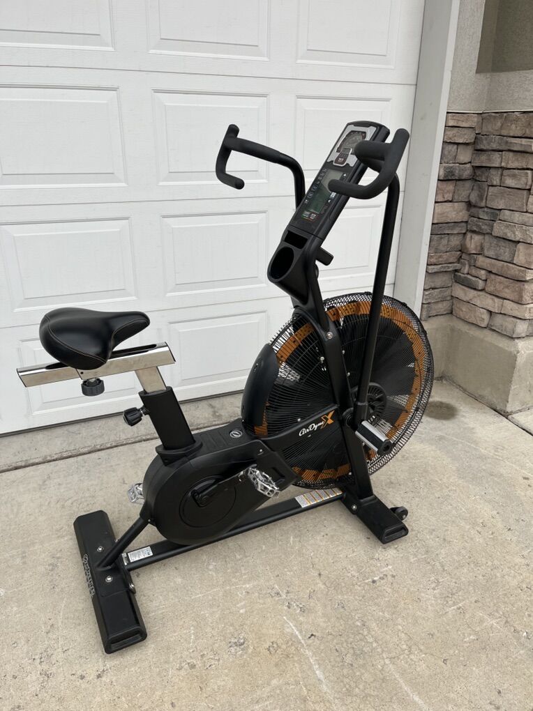 $1700 OCTANE FITNESS Airdyne X Bike