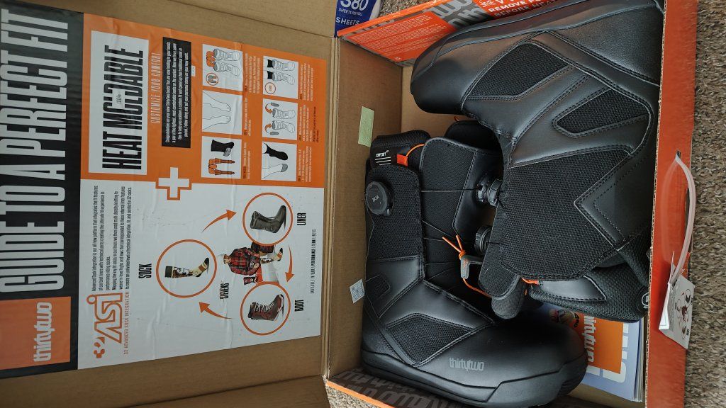 NEW Thirty-Two STW Double BOA snowboard boots