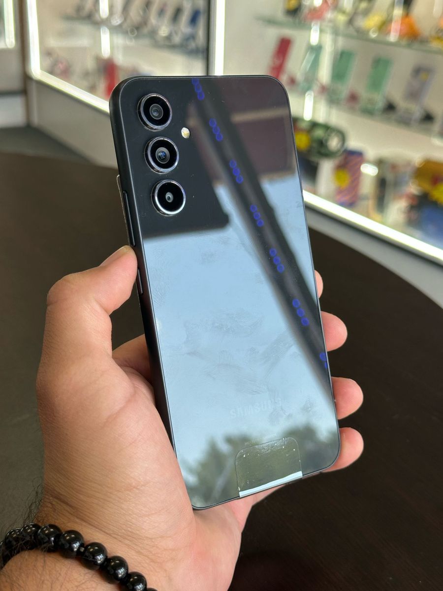 Samsung Galaxy A54 5G - 128GB - Unlocked