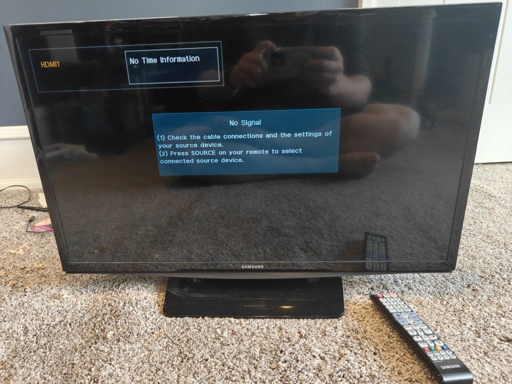 Samsung TV 28"