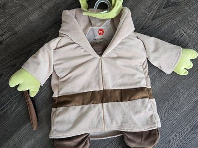 Cute Dog Costumes: Bee and Yoda Themed Apparel
