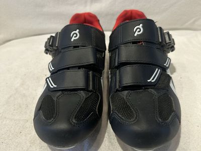 Peloton women’s size 8 black delta cycling shoes