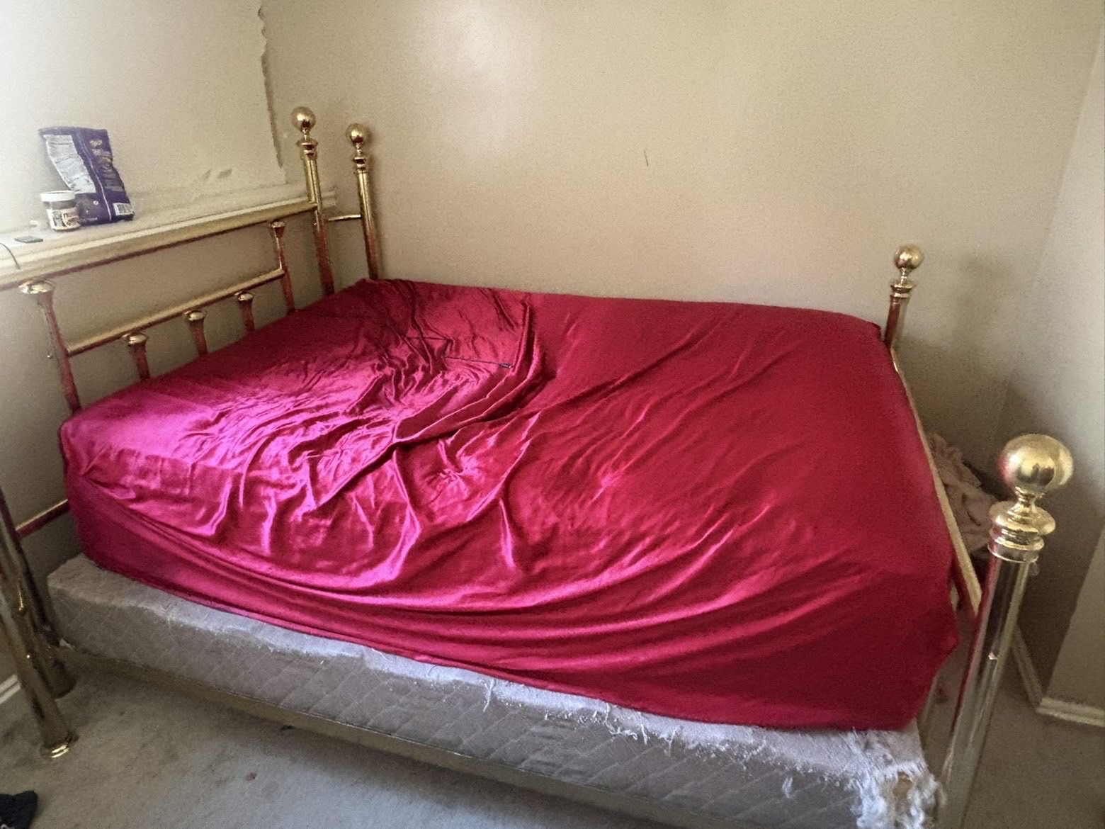 Queen Size Brass Bed Frame - Headboard & Footboard - Mattress/Box Spring NOT included