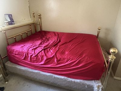 Queen Size Brass Bed Frame - Headboard & Footboard - Mattress/Box Spring NOT included