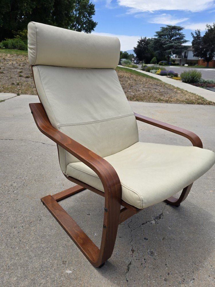 Cream Poang Chair