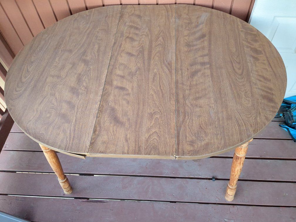 oval wood table
