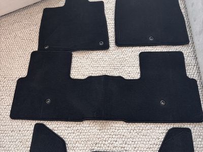 2023 Honda Pilot Carpet Floor Mats black OEM New